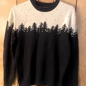 Mens Graphic Sweater 
White and Navy Blue